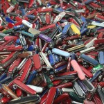 Passengers are allowed to carry small pocketknives on airplanes starting Apr. 25.