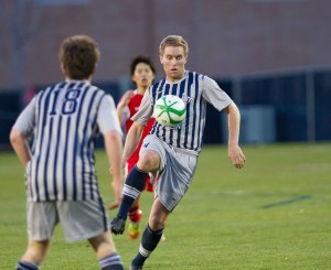 Matt Rider controls the ball during the game against University of Utah (Photo by Sarah Hill).