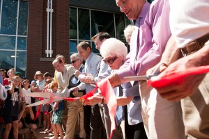 Mayor Curtis cuts the ribbon on the new recreation center on Saturday.