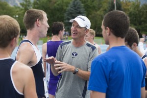 Track and field coach Ed Eyestone talks with runners at the 2013 Autumn Classic (Jaren Wilkey)