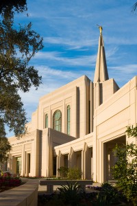 Reflecting its unique desert surroundings, the Gilbert Arizona Temple is designed of blue, green and earth tones and depicts the agave plant in its walls and windows. (Photo courtesy of Mormon Newsroom.)