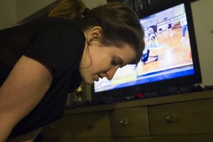 BYU student Amber Nance makes her efforts to stay in shape despite Insanities difficult reviews. (Photo by Sarah Hill.)