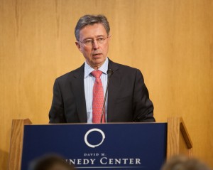 Danish Lord Chamberlain Ove Ullerup gives a presentation on the role of the Danish Monarchy in a Kennedy Center lecture on May 5, 2014. (Photo by Elliott Miller.)