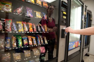 25 id swipe at vending machine02
