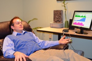 A student's stress is measured with biofeedback equipment at the Counseling and Psychological Services Center. (BYU Counseling and Psychological Services)