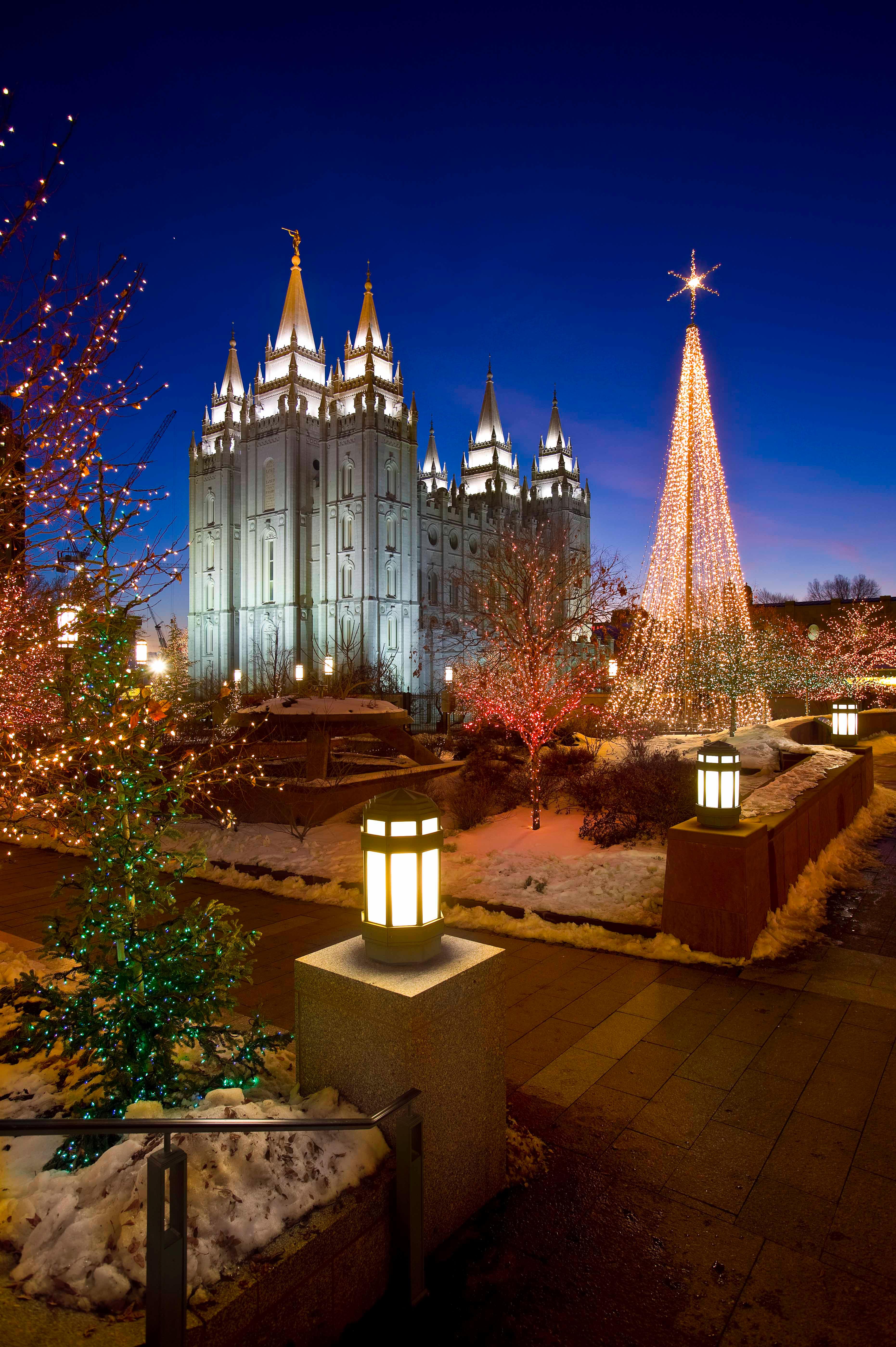 Christmas lights dazzle Temple Square The Daily Universe