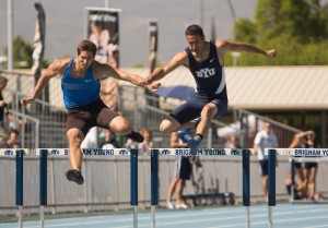 A BYU runner participates in an event last season. The Cougars had solid performances over the weekend. (Elliot Miller) 