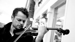 BYU graduate Rob Landes plays the violin. Landes is a Utah violinist and an influencer in the #LIGHTtheWORLD campaign. (Rob Landes)