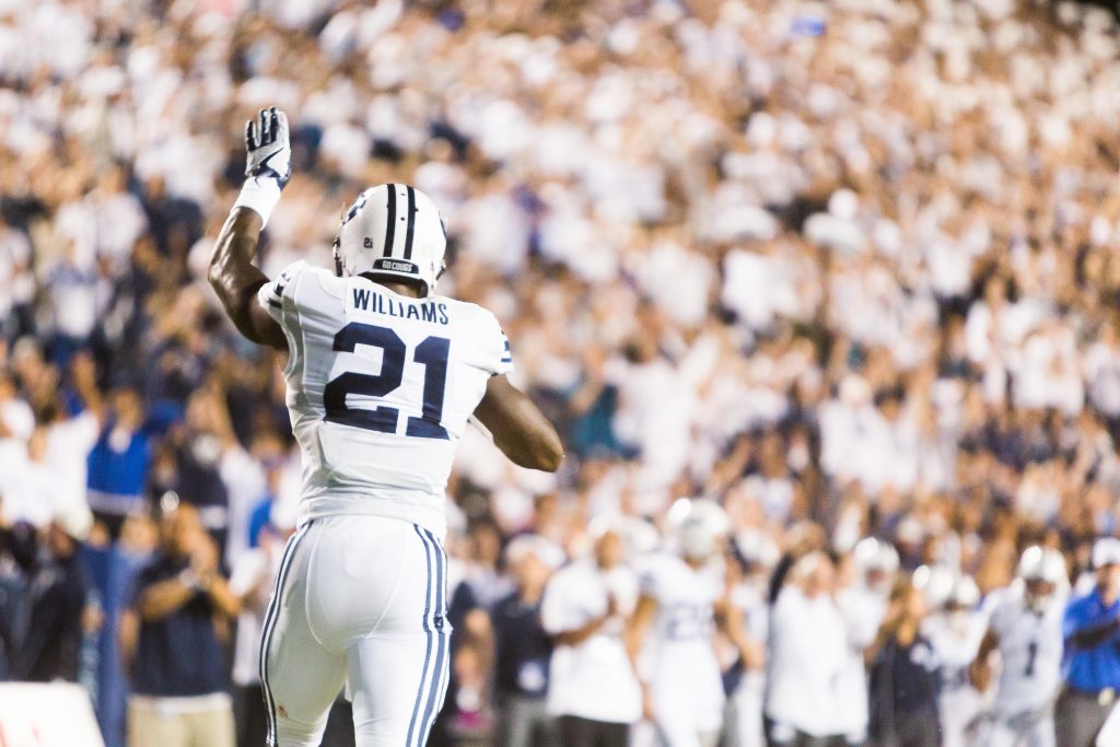 Jamaal Williams rushed for 210 yards and a touchdown in BYU's 24-21 victory over Wyoming. (Ari Davis)