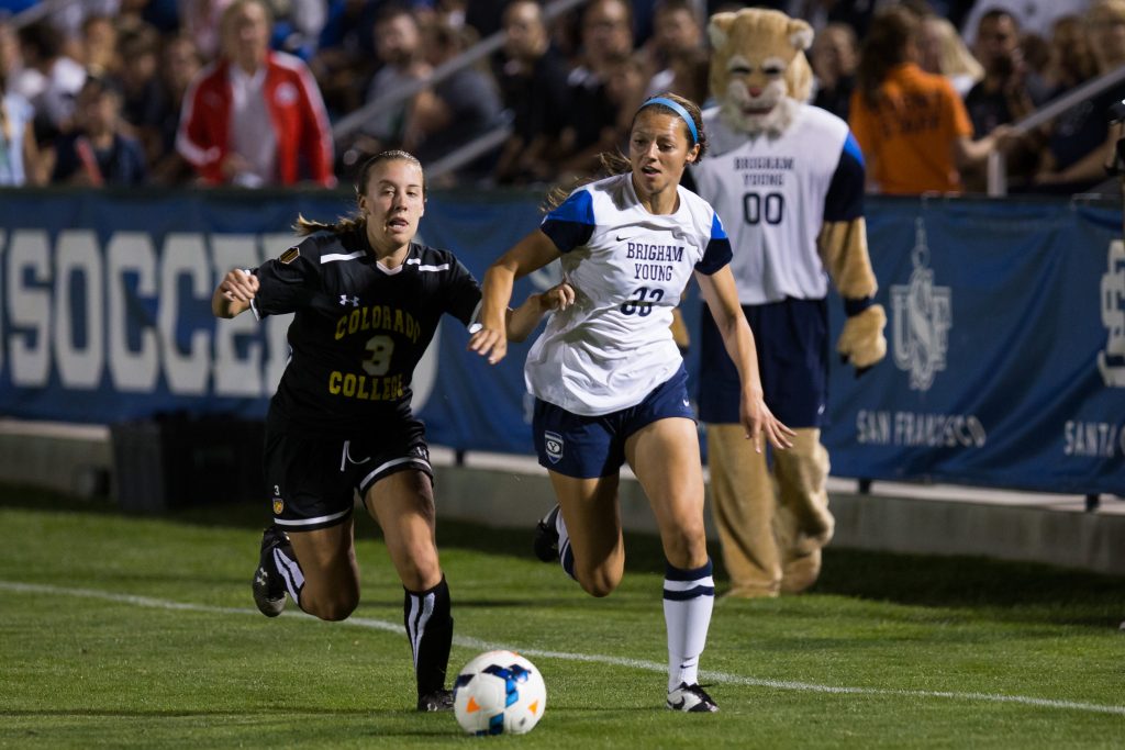 Ashley Hatch dribbles the ball at South Field. Hatch was drafted No. 2 overall in the NWSL Draft. (Ari Davis)