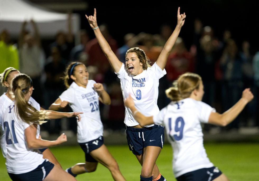 Byu Soccer Star Paige Hunt Prepares To Go From One Field To The Next The Daily Universe
