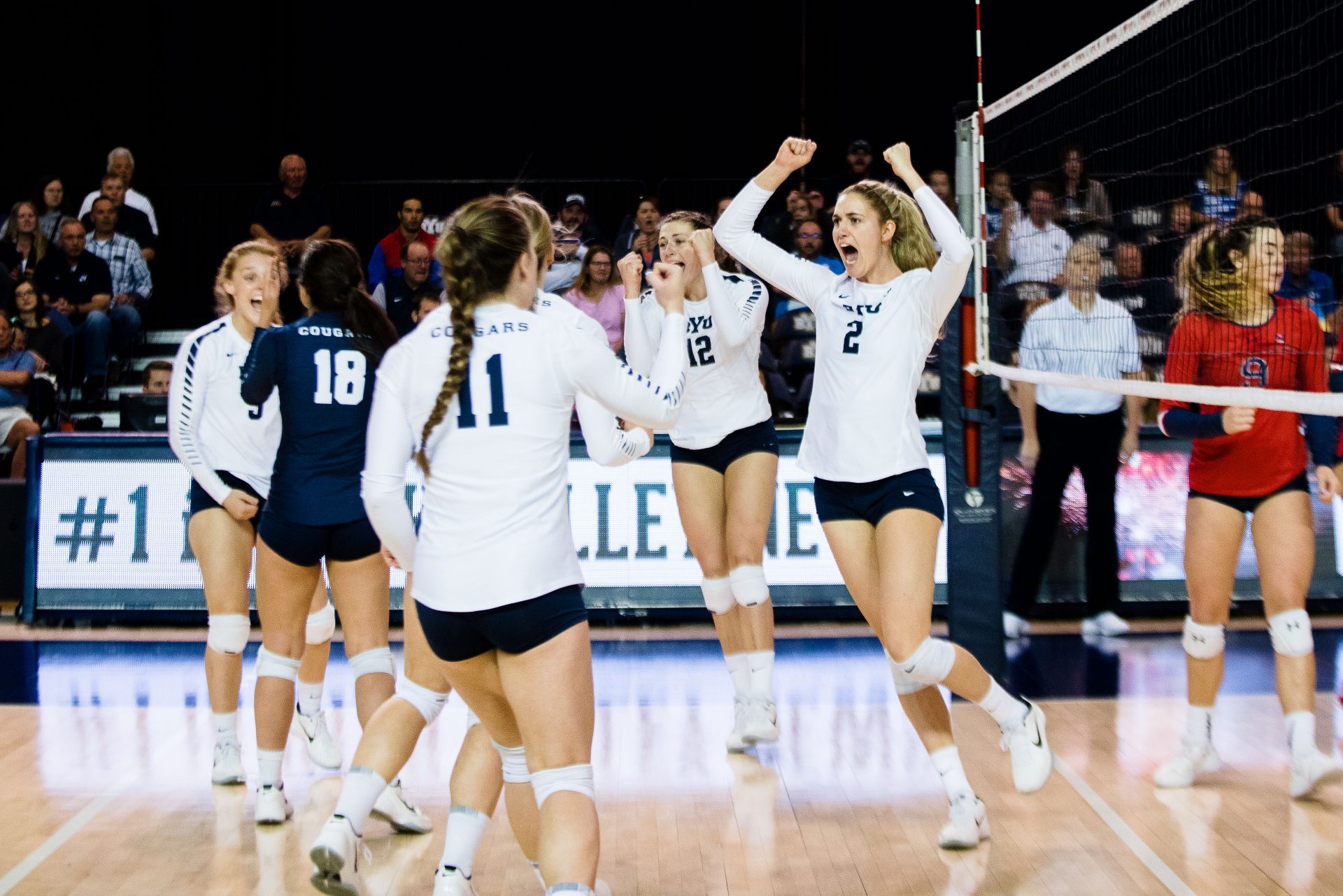 No Byu Women S Volleyball Sweeps San Francisco