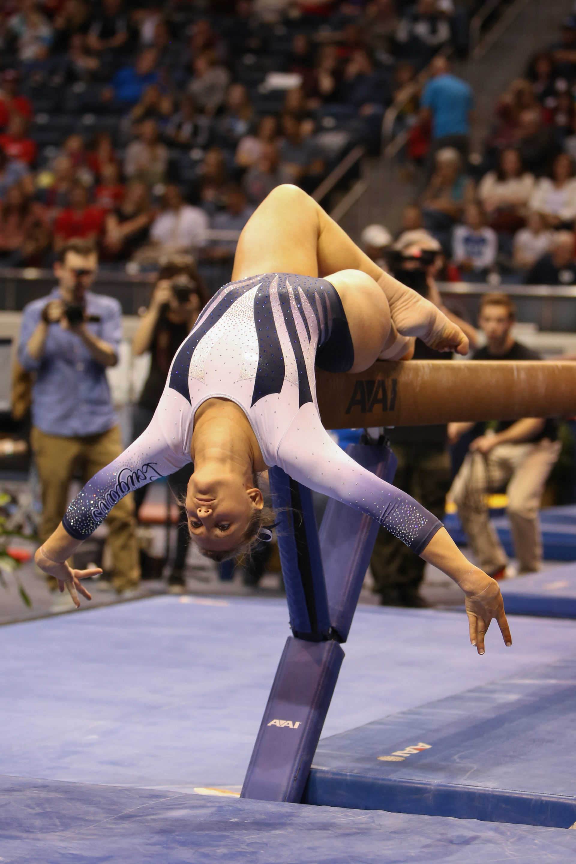 BYU gymnastics records highest seasonopening score in loss to Utah