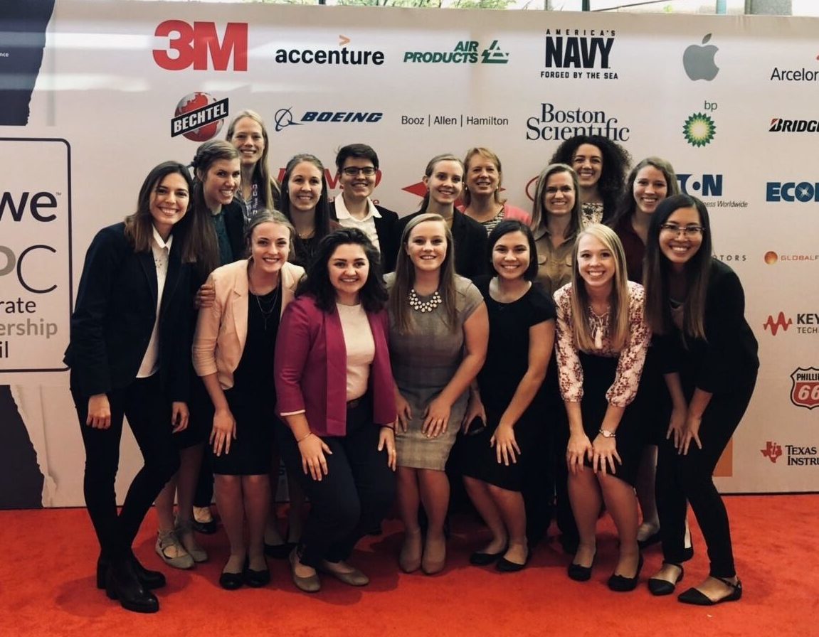 Society of Women Engineers helps students land internships The Daily