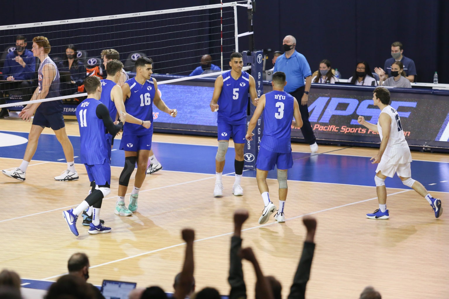 BYU men's volleyball sweeps Pepperdine in MPSF Championship to earn