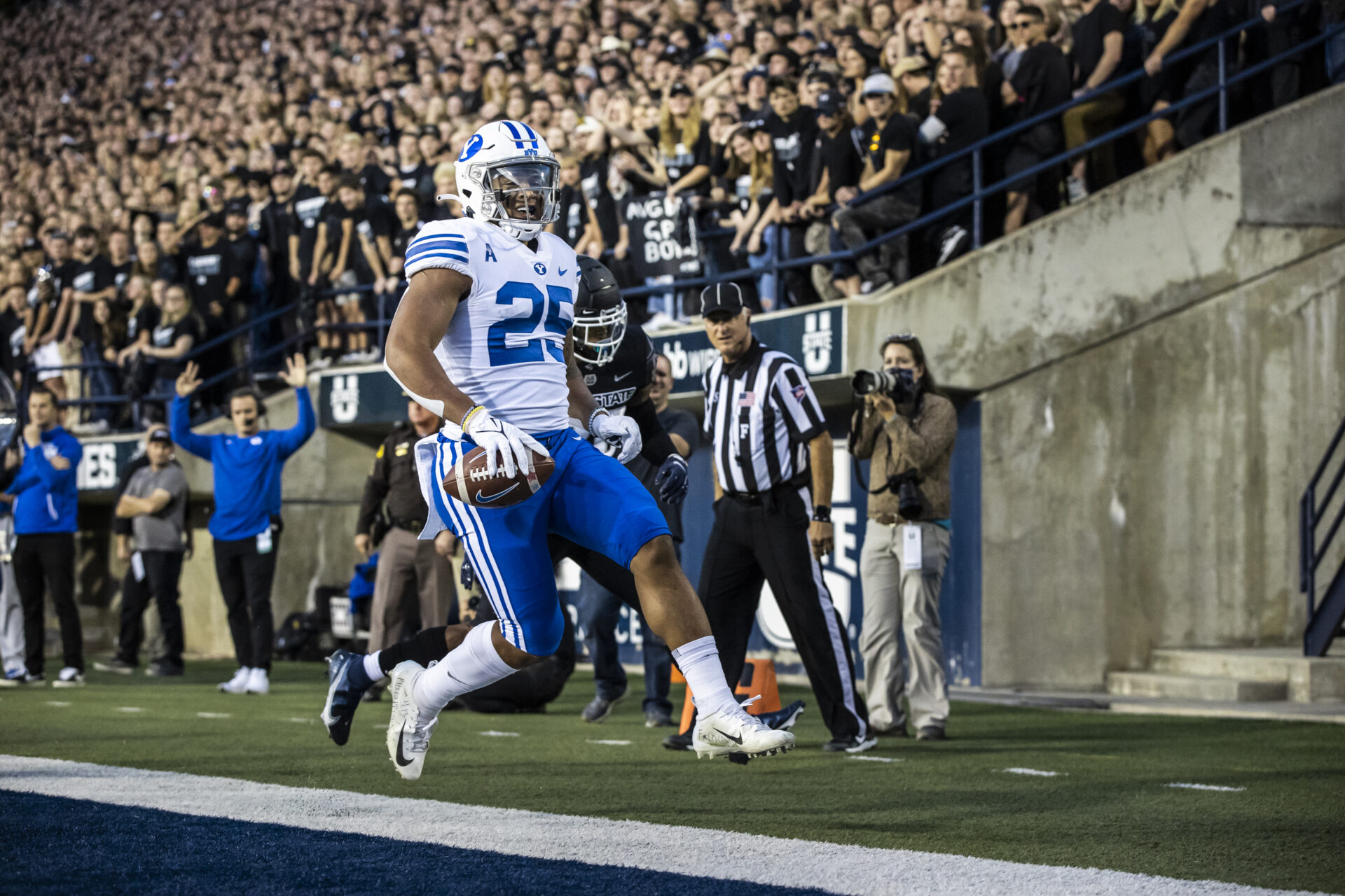Once a walk-on, BYU running back Tyler Allgeier has always been one to do  whatever it takes to succeed, College Football