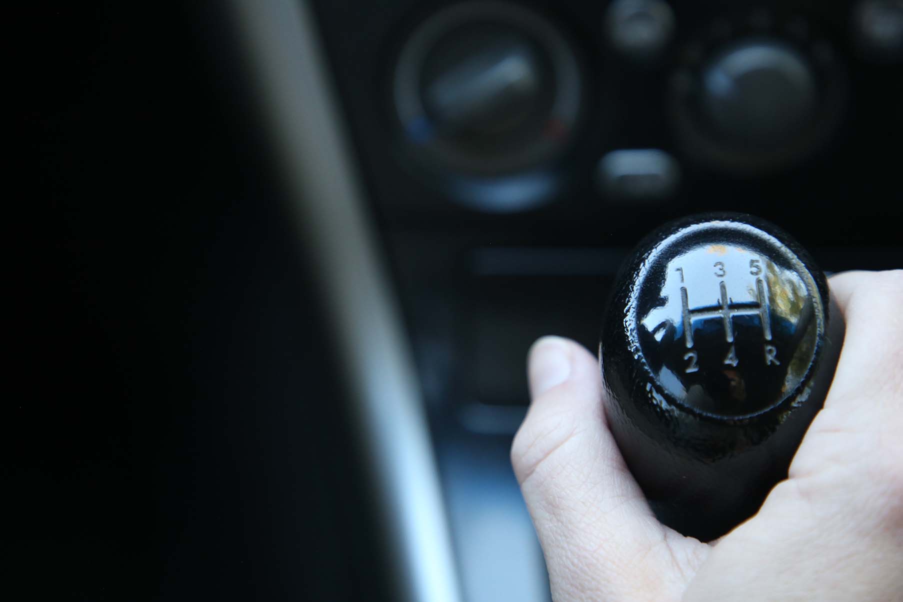 Millennials and manuals: the slow death of the stick shift - The Daily  Universe