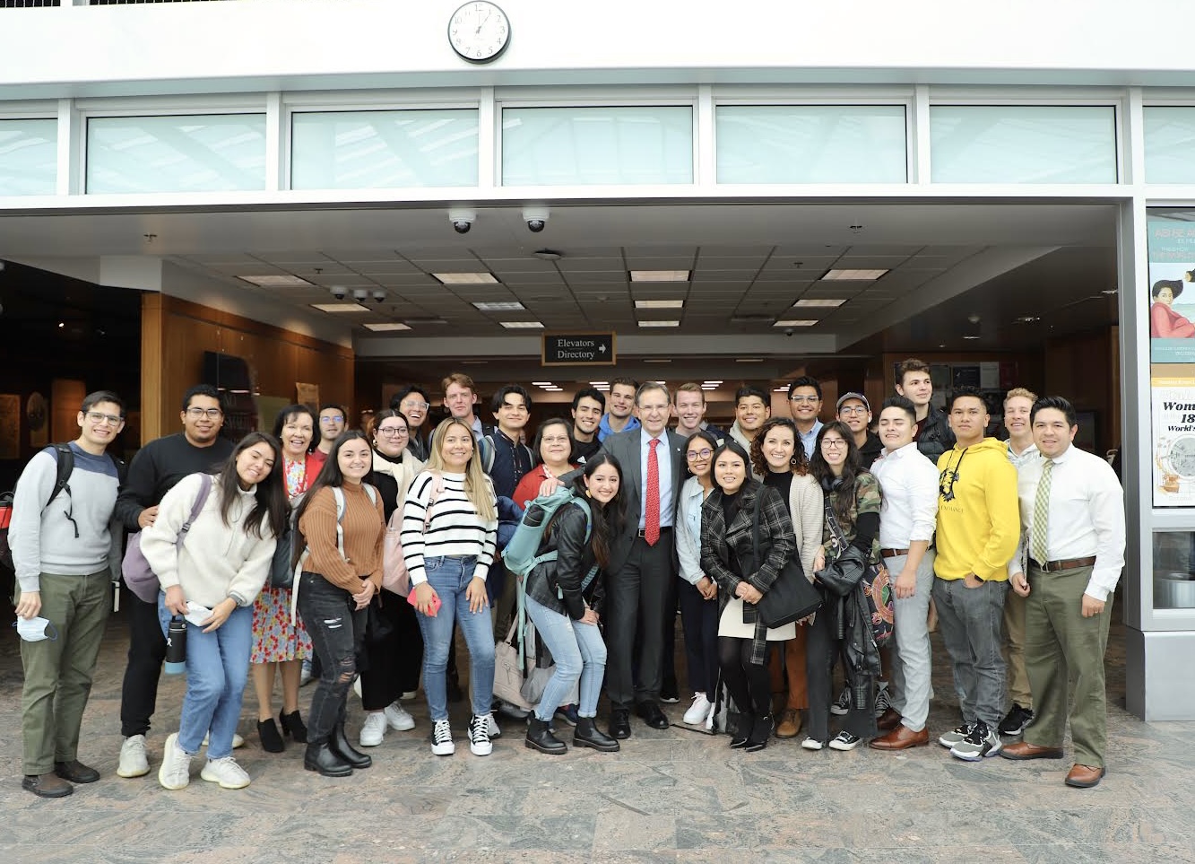 Embajador de México Esteban Moctezuma Barragán visita a estudiantes de BYU